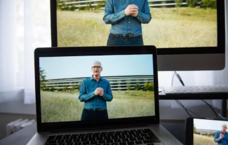 苹果展示了新的MacBook Pro因为它巩固了与英特尔的决裂